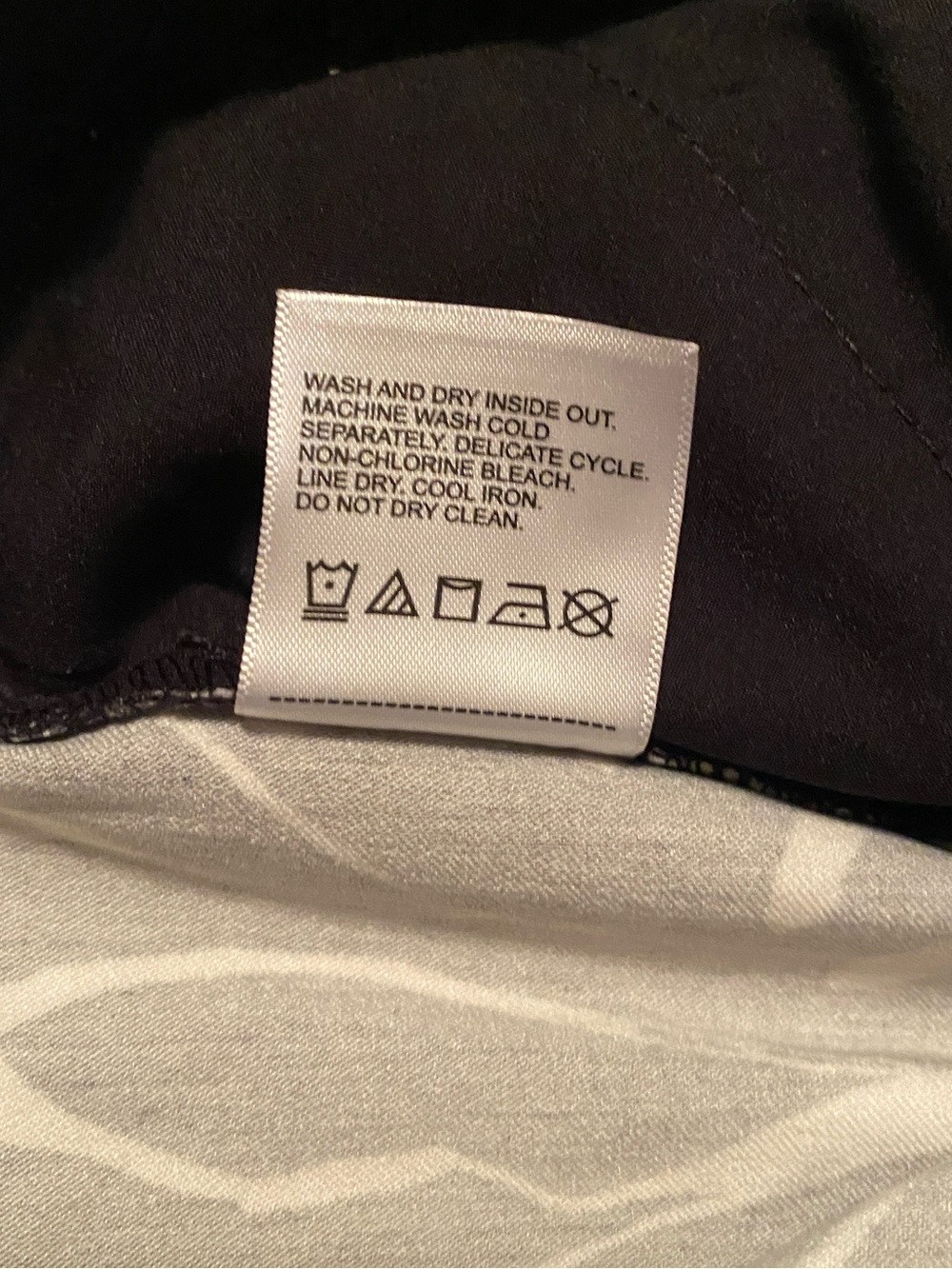 Rafaella NWT Black & White Floral Stretch Shorts, Size 14 - Picture 5 of 8